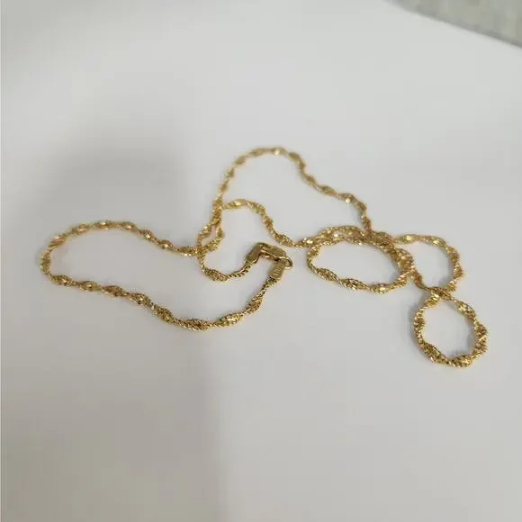 14k Yellow Gold Diamond-Cut Rope Chain Necklace Twisted Textured Design 18" - Picture 6 of 8